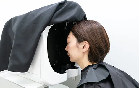 肌画像を撮影している様子