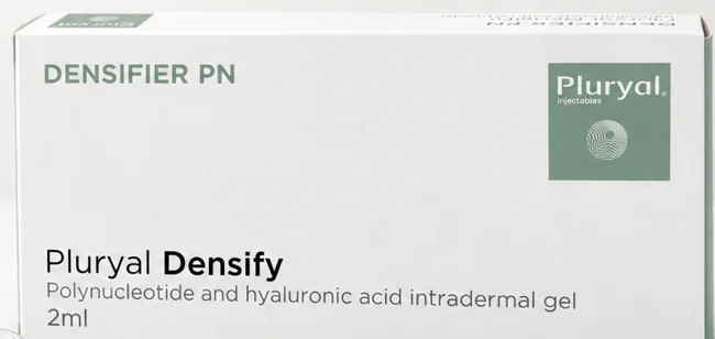 プルリアル デンシファイの箱の表面。「Polynucleotide and hyaluronic acid intradermal gel 2ml」と書かれている